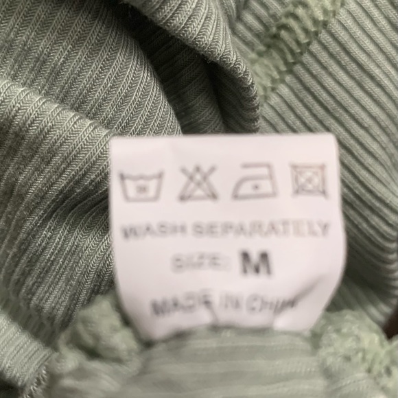 Bodycon Ruched Dress - Picture 3 of 4